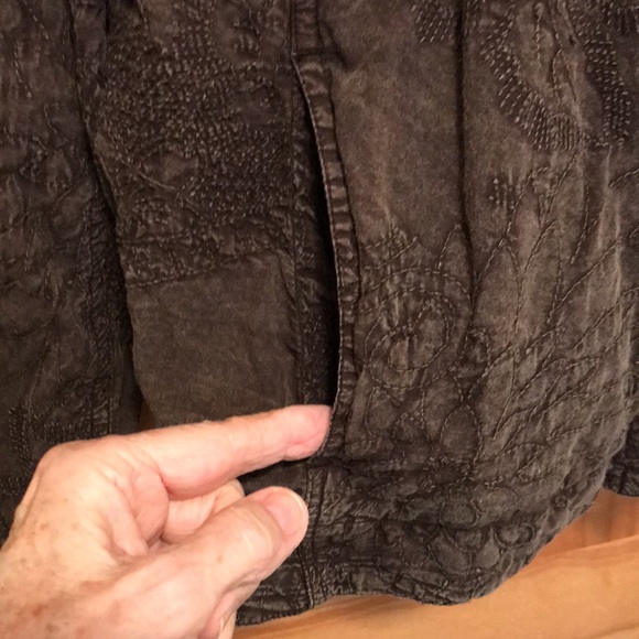 Chico’s Chocolate Brown Jean Style Jacket with Textured Quilt Stitching - Picture 8 of 9